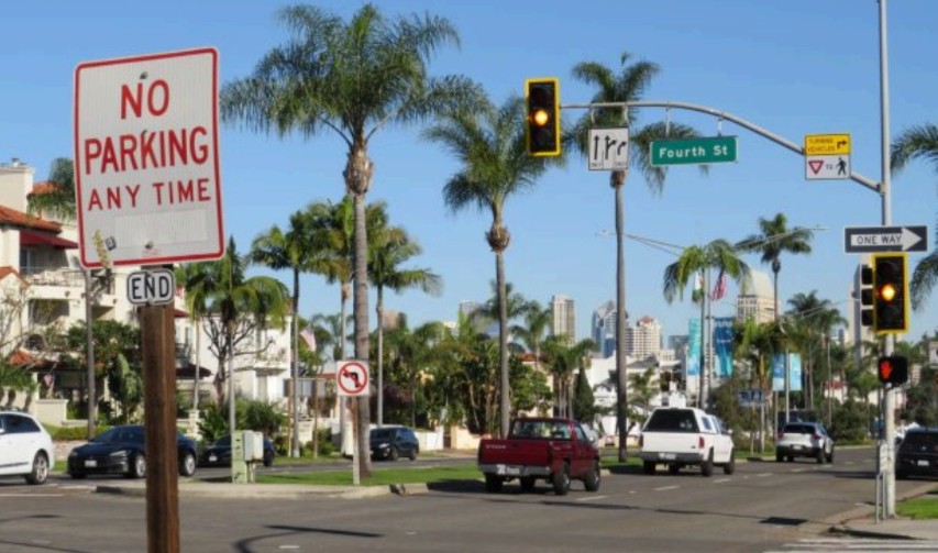 4th and Orange bottleneck in Coronado needs a roundabout