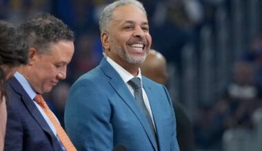 Dell Curry finally getting his No. 30 jersey retired by Charlotte