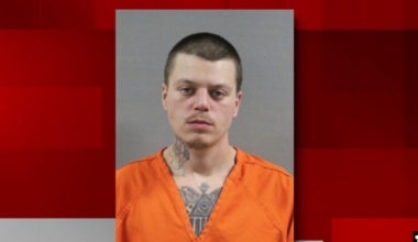 New Philadelphia man speeds away from Dollar General robbery with 2 kids in car, deputies say