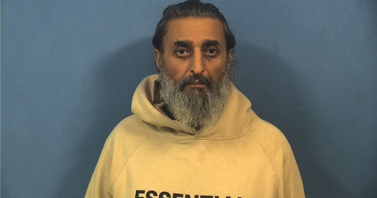 Suburban Chicago man charged in killing of son’s emotional support dog: prosecutors