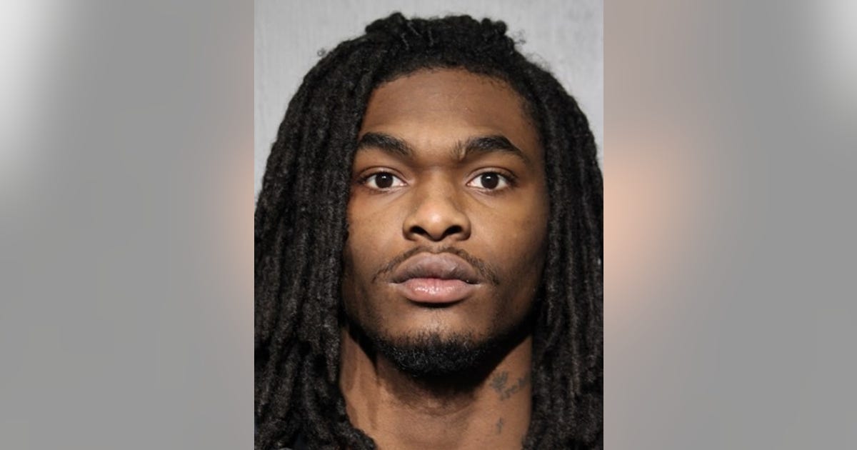 Chicago man arrested minutes after shooting woman in mouth