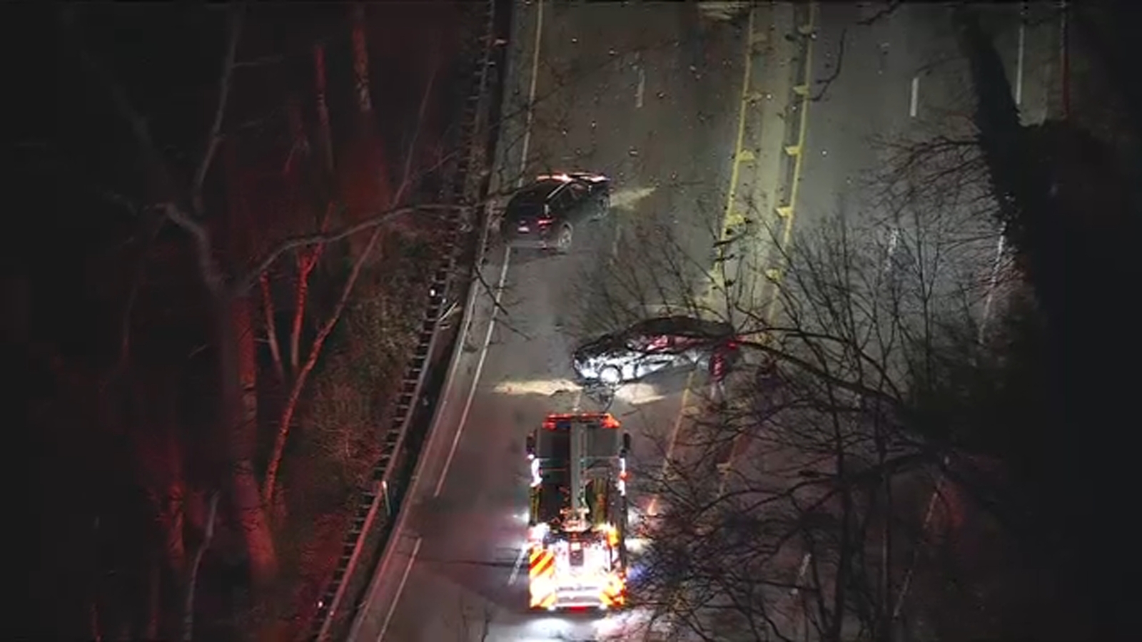 1 dead after multi-vehicle crash on Lincoln Drive in Philadelphia's East Falls section