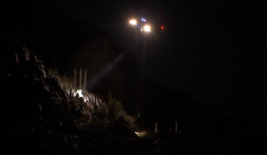 2 hikers rescued off Piestewa Peak in Phoenix