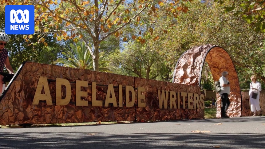 Writers' Week letter shows premier backed removal of Randa Abdel-Fattah