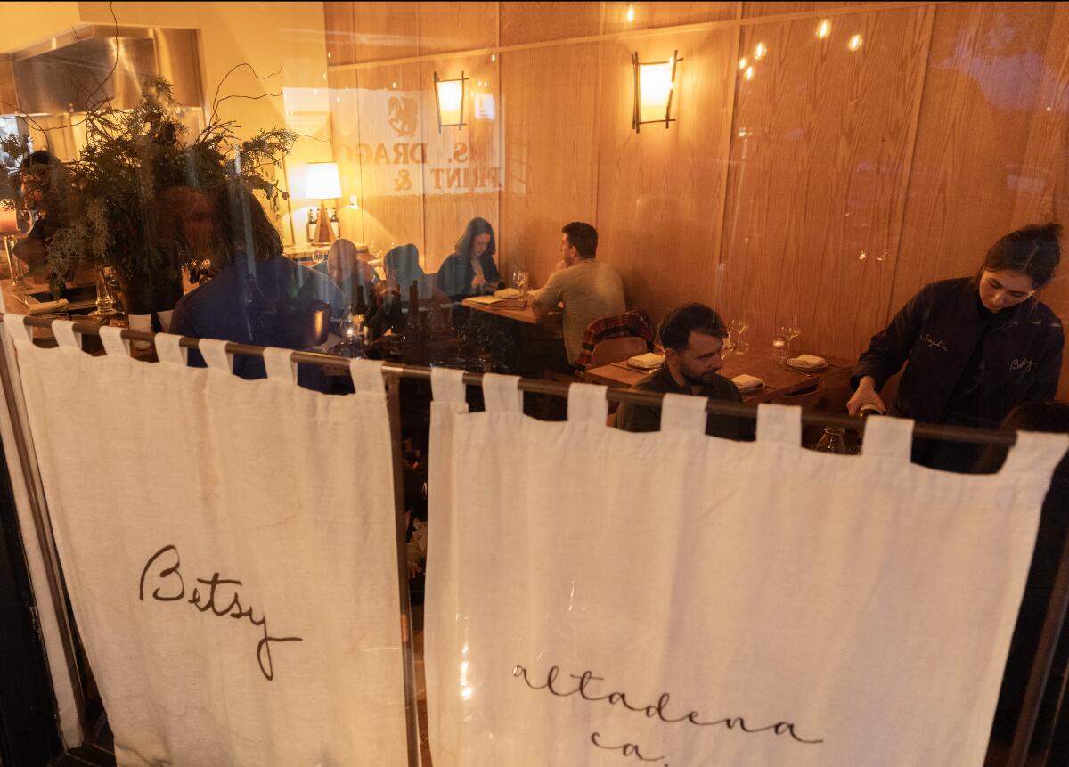 A Friday dinner crowd at Betsy in Altadena.