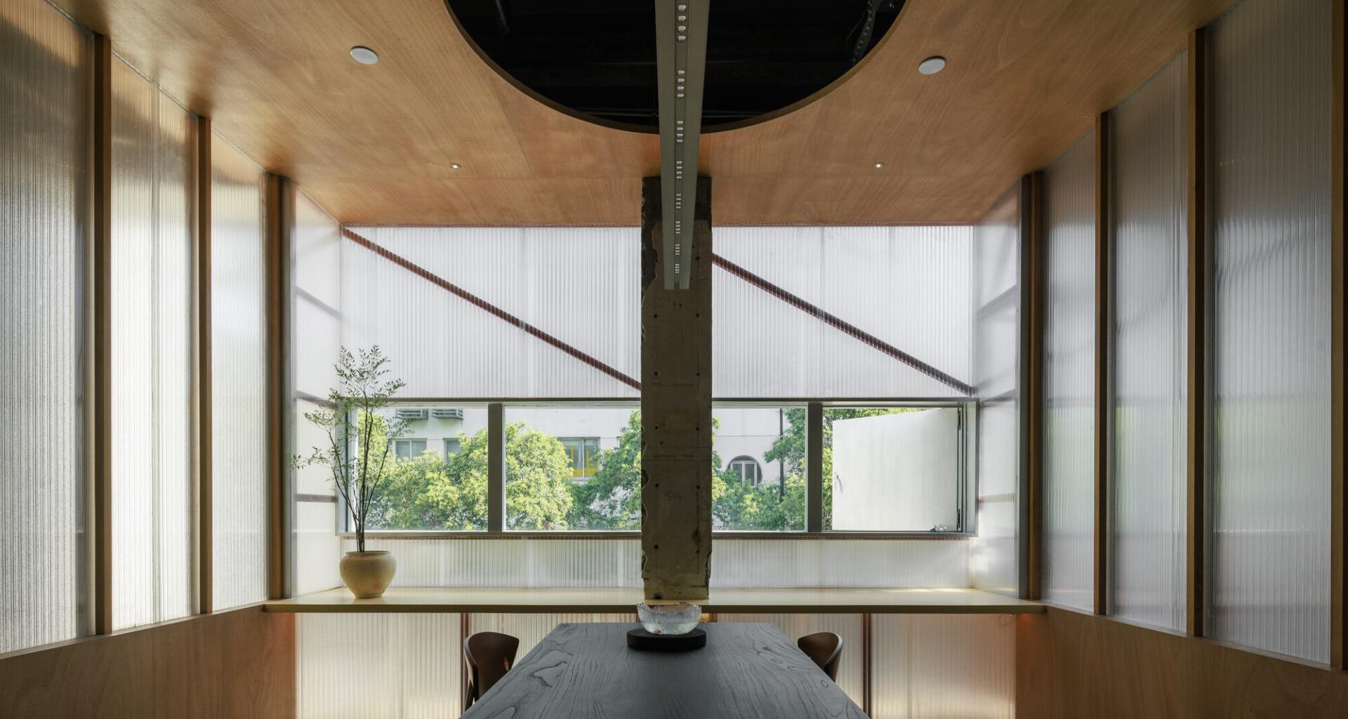 Seventeen TeaHouse / Modum Atelier