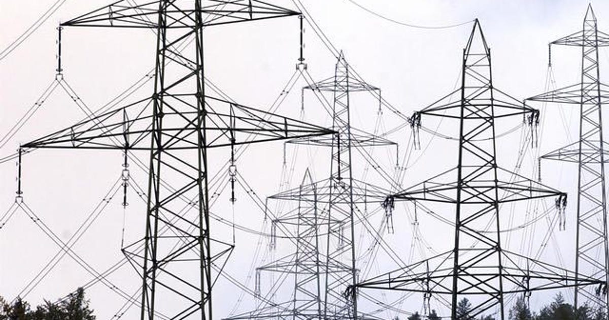 Dallas winter storm: Power outages Sunday