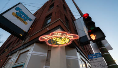 ‘Family Guy’ Drunken Clam Bar Pops Up in Chicago: See Pictures