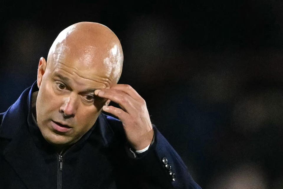 TOPSHOT-FBL-ENG-PR-BRENTFORD-LIVERPOOL