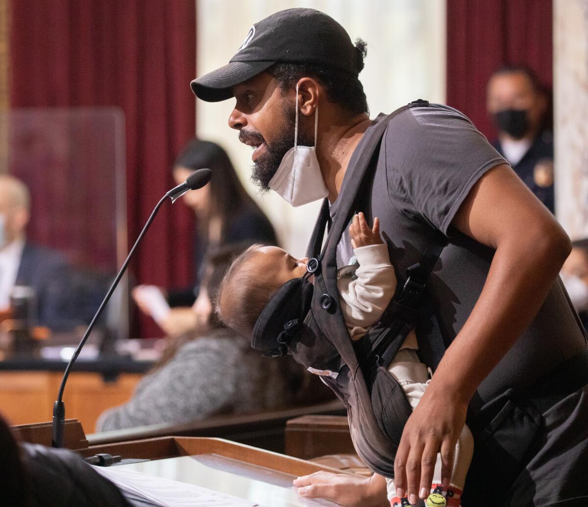  Jason Reedy speaks at a city council meeting