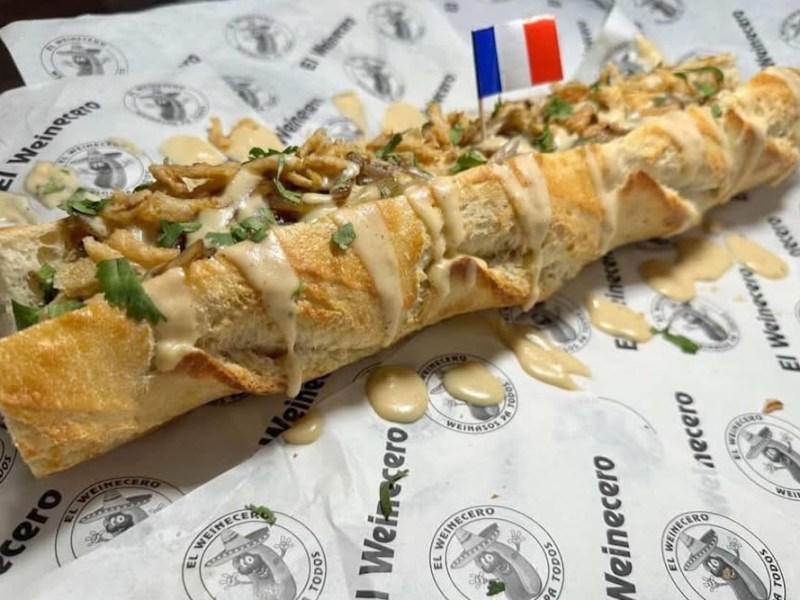 Mexican-style hotdog stand El Weinecero gains brick-and-mortar location at Bar Gimme Gimme