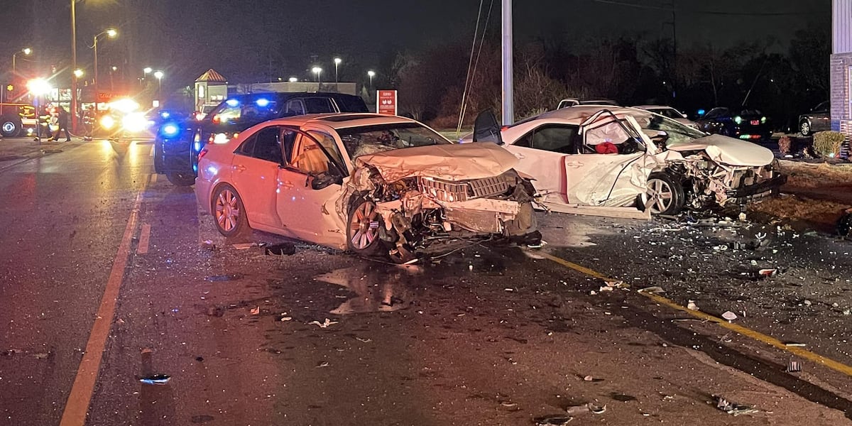 Evacuation notice lifted after gas main struck in reckless driving crash, La Vergne police say