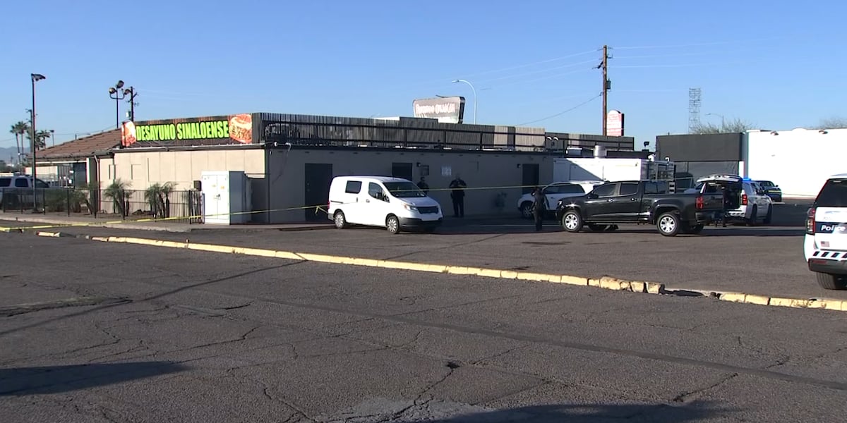 Shooting leaves man dead in west Phoenix