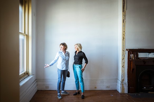 Local Richmond resident Judy Ryan (left) and ex-MP Fiona Patten inspect the former bank building.