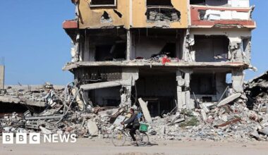 Eight people killed by Israeli air strikes, Gaza civil defence agency says