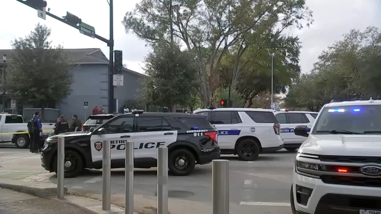 Woman dead after being shot by a man while riding bus in west Houston: METRO