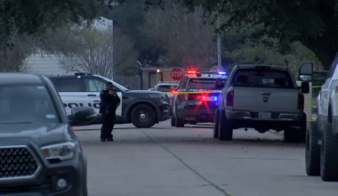 2 hospitalized after an argument over T-shirt sale led to shooting on Cobblefield Lane in southwest Houston, HPD says