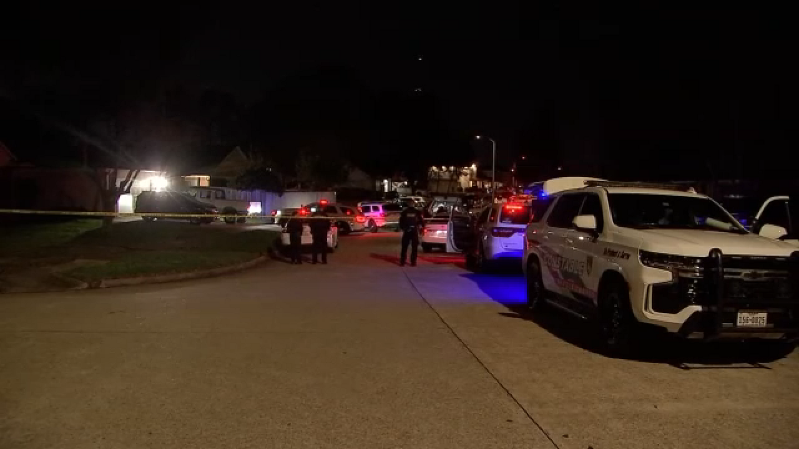 Multiple suspects on the run after man shot to death inside truck on Vistadale in north Harris County, officials say