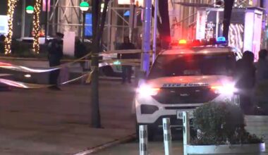 Man stabbed in the leg near Times Square after heated argument, police say