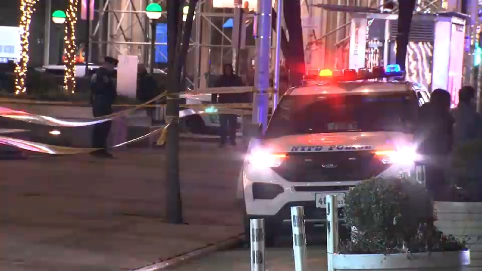 Man stabbed in the leg near Times Square after heated argument, police say