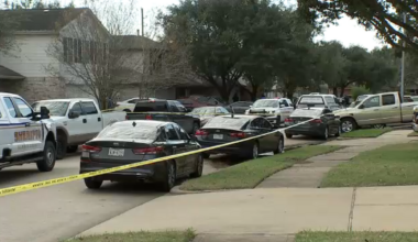 HCSO deputies investigating double shooting after they say man and woman found dead in W. Harris County home on Bent Springs Lane