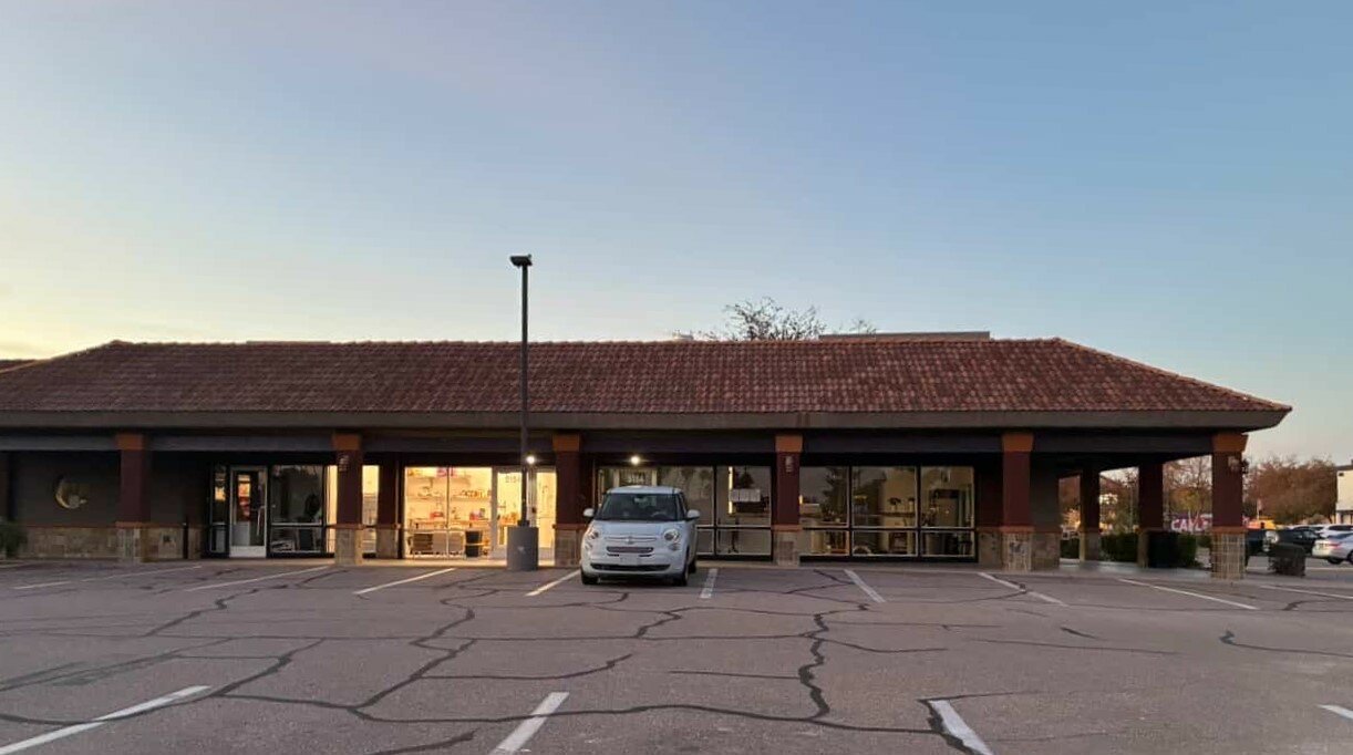 Bagelfelds Tempe is open at 5154 Rural Road.