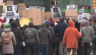 Philly protesters rally in support of Minnesota after another shooting by federal agents: "It's really scary"