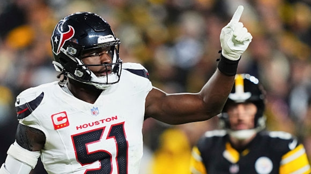 NFL playoffs: Houston defense overwhelms Steelers