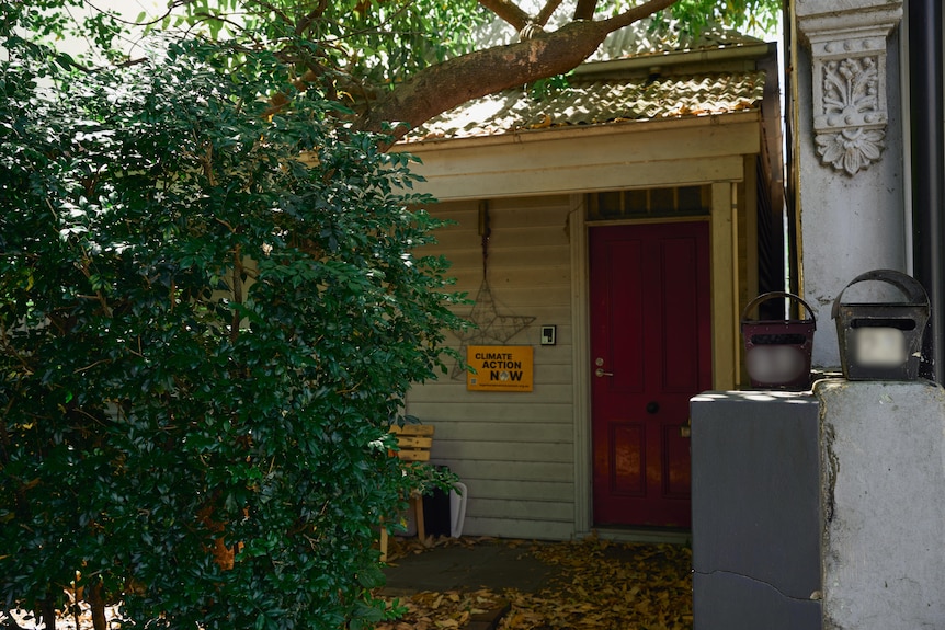 Erskineville and Macdonaldtown 2025-11-25 11:11:00