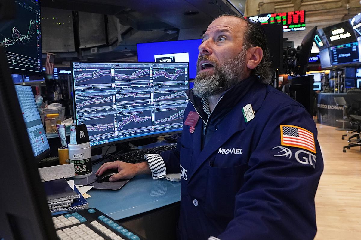 Dow, S&P 500, Nasdaq futures slip after Wall Street's first back-to-back losses in 2026
