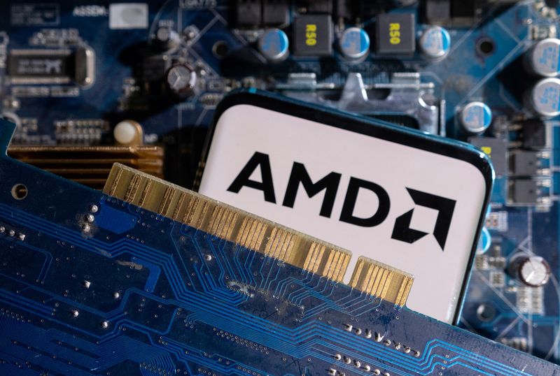 AMD shows off new higher performing AI chip at CES event