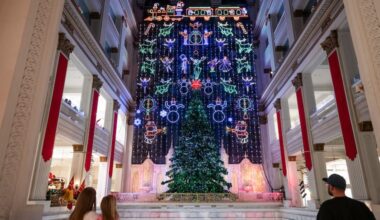 The Wanamaker Light Show returns after the closing of Macy’s at the Wanamaker Building on Nov. 29. It is uncertain if the light show will be able to return next year.