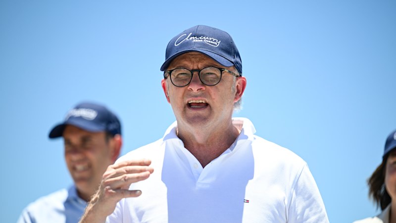 Prime Minister Anthony Albanese ‘considering backdown on royal commission’