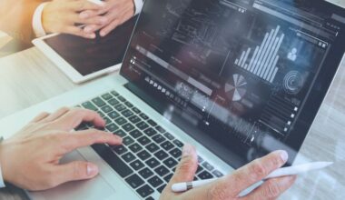 Can Quantum Computing (QUBT) Turn Photonics Demos and a Luminar Deal into Durable Moats?