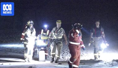 Man injured in 40 metre cliff fall at Black Rock in Melbourne's south
