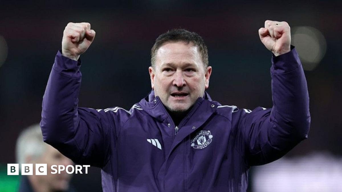Manchester United coach Steve Holland