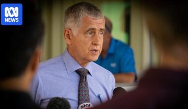 Senior Queensland doctor cleared of allegations after 14-month suspension