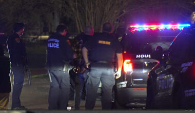 Man arrested after shooting, standoff in Northwest Houston