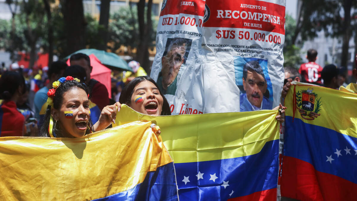 Mixed Reactions To Venezuela In San Diego | STAR 94.1