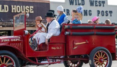 You gotta Parada: Old Town parade caps off Western Week | City News