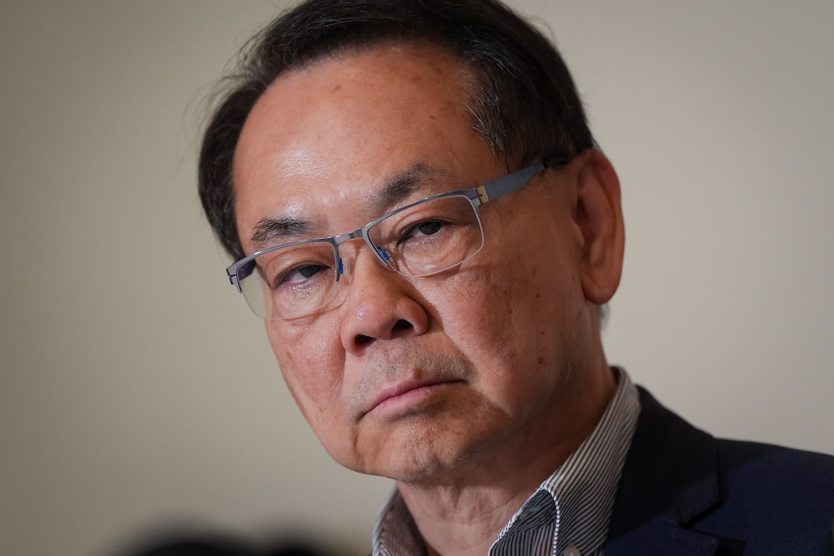 Rule-change needed after MP Chak Au held more than one public office at once, experts say