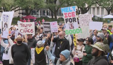 ‘It shook me up’ | Hundreds protest ICE outside Houston City Hall after fatal shooting in Minneapolis