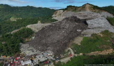 Dozens missing after deadly landfill collapse – DW – 01/09/2026