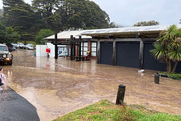 There has been flash flooding in Wye River and some cars have been swept out to sea