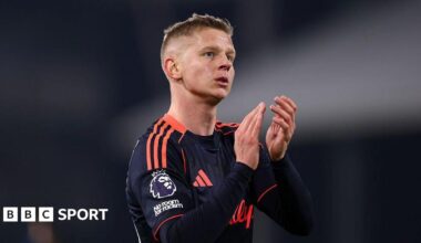 Oleksandr Zinchenko claps