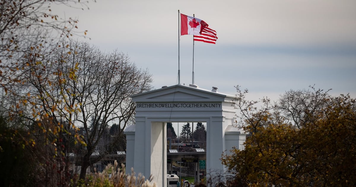 New data: B.C. land border crossings into U.S. saw Canada’s biggest drop in 2025 - CTV News