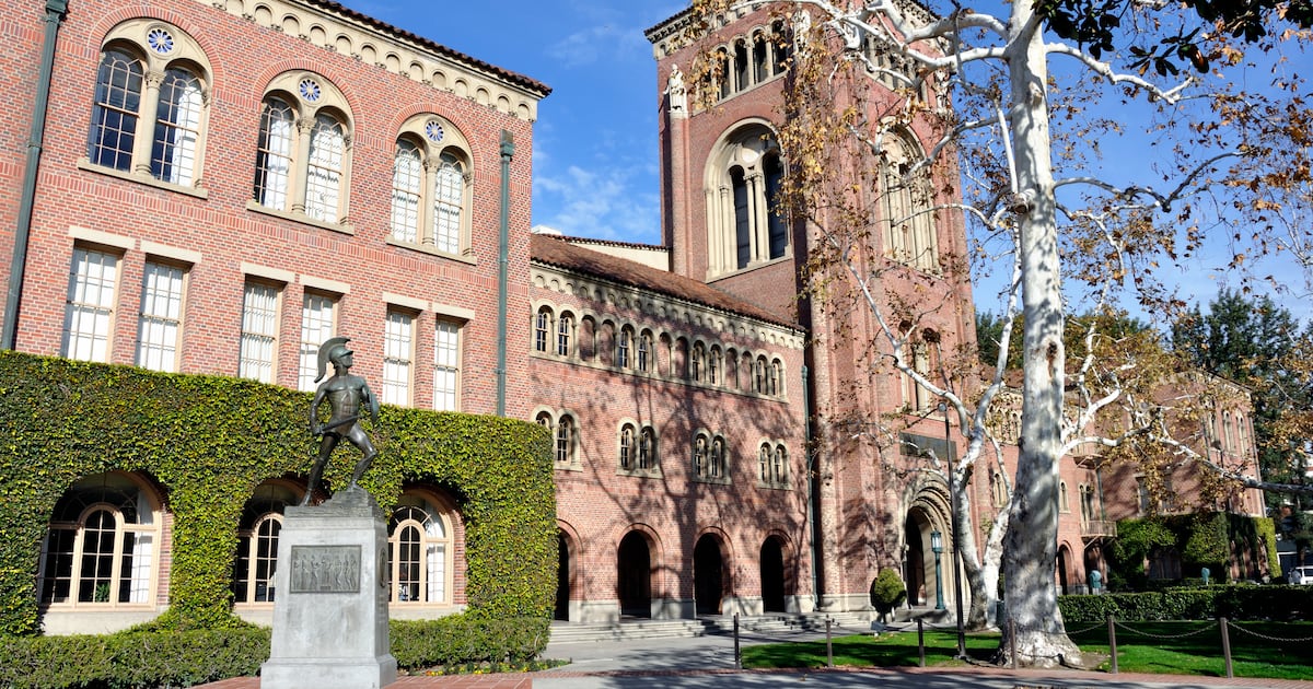 USC admits about 3,800 early action applicants to class of 2030 – Annenberg Media