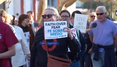 Phoenix vigil honors man shot, killed by federal agent in Minneapolis