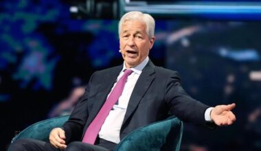 Stop attacking the Fed and credit cards