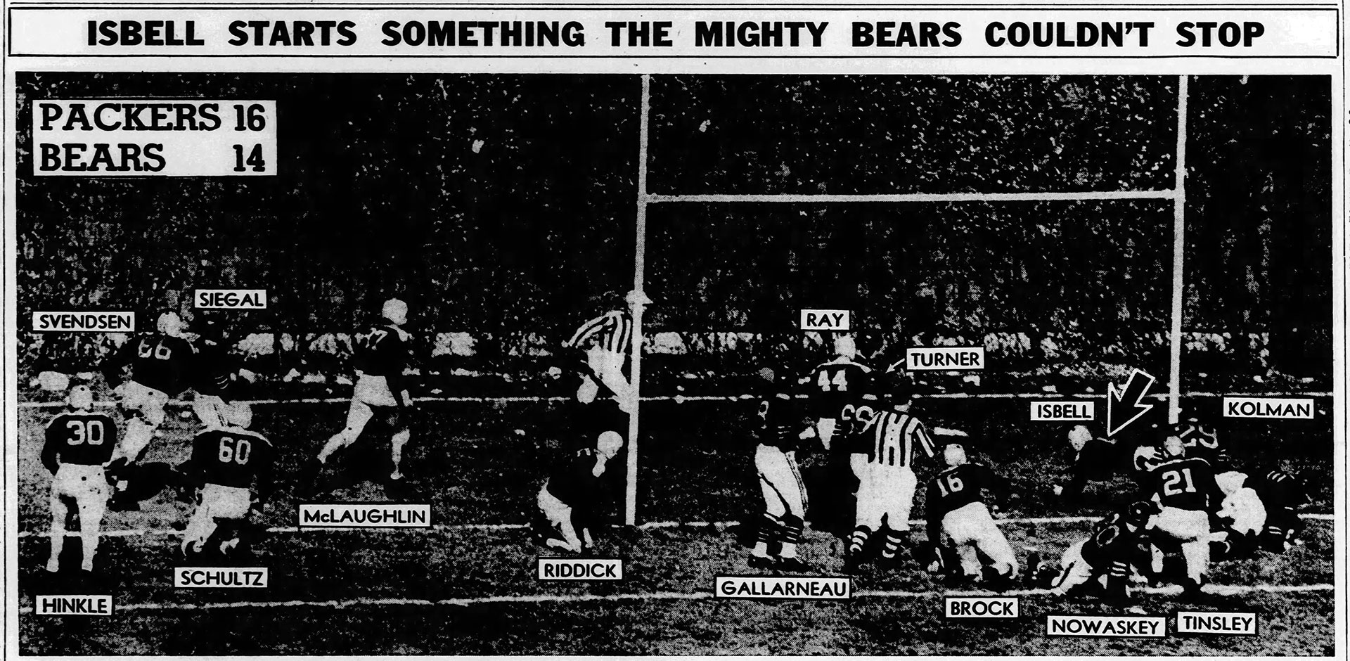 Packers back Cecil Isbell scores in the first quarter of a game against the Bears at Wrigley Field on Nov. 2, 1941. As published in the Nov. 3, 1941, edition of the Chicago Tribune.